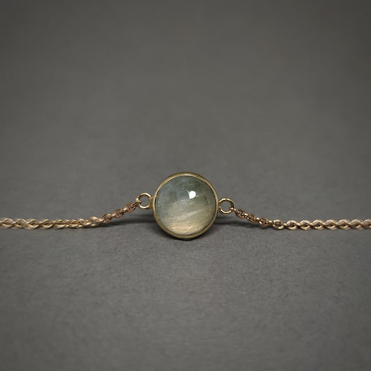 Armschmuck :lotus: | Goldarmband mit Prehnit in sanftem Mint