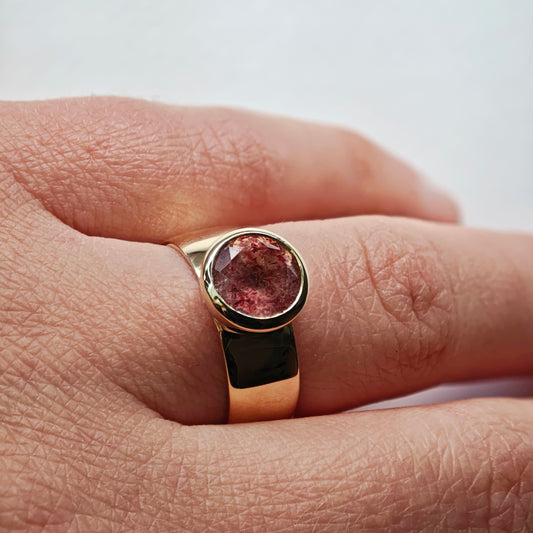 Ring :queen: | Feminines Statementpiece mit Erdbeerquarz
