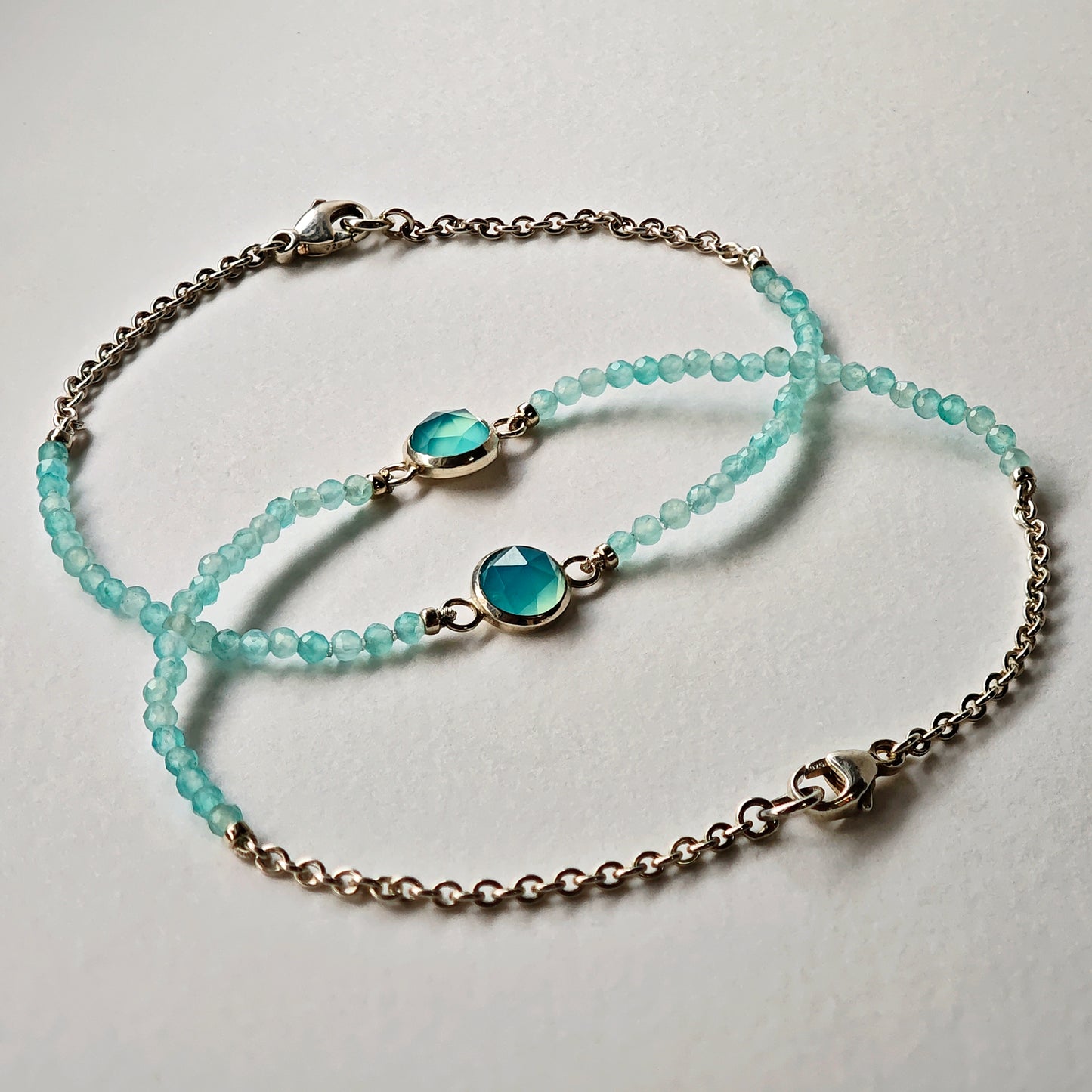 Armschmuck :via+: | Amazonit-Reihe mit Chalcedon-Center-Piece