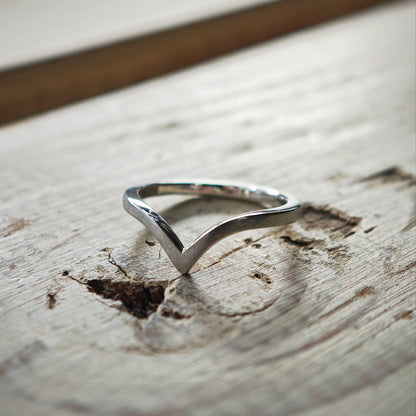 Ring :vale: | mattierter Vorsteckring mit spitzem Schwung