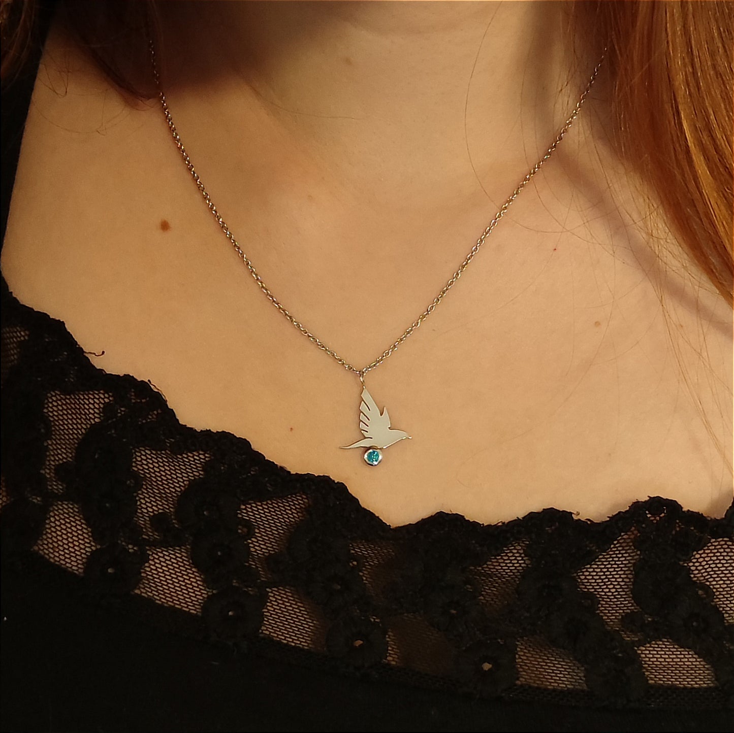 Halsschmuck :bluebird: | Silberkette mit fliegender Vogelsilhouette