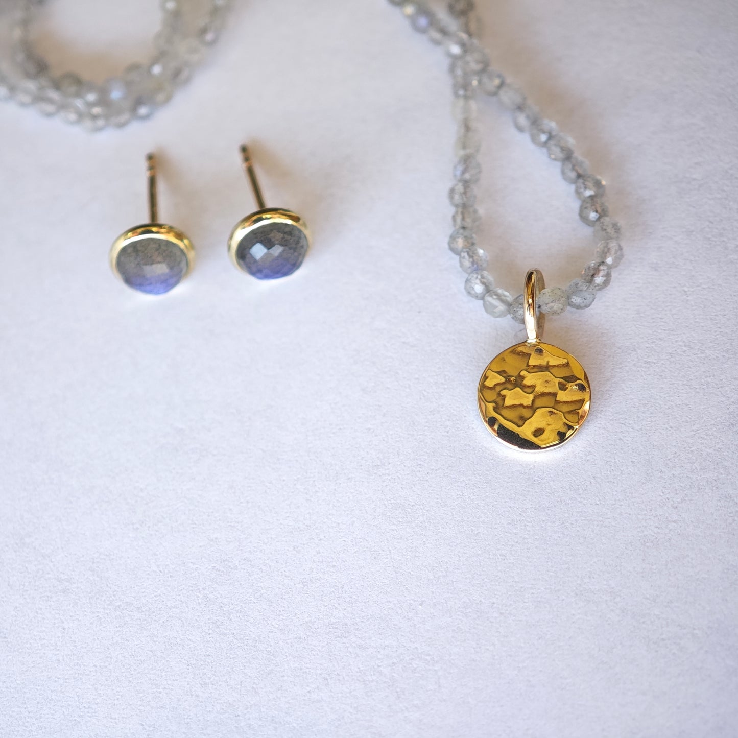 Schmuckset :luna: | Halsschmuck & Ohrschmuck aus Gelbgold mit Labradorit