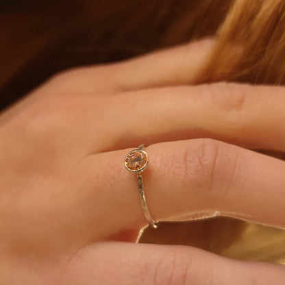 Ring :champagne: | Zierlicher Solitärring mit sanftem Hammerschlag