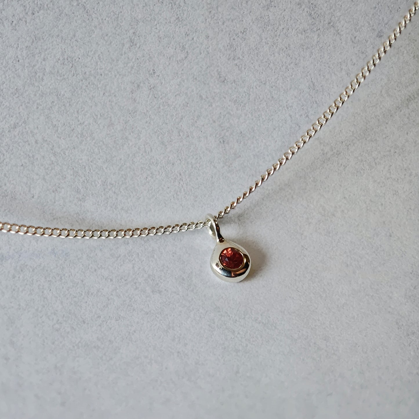 Halsschmuck :dot: | minimalistische Silberkette mit Farbakzent