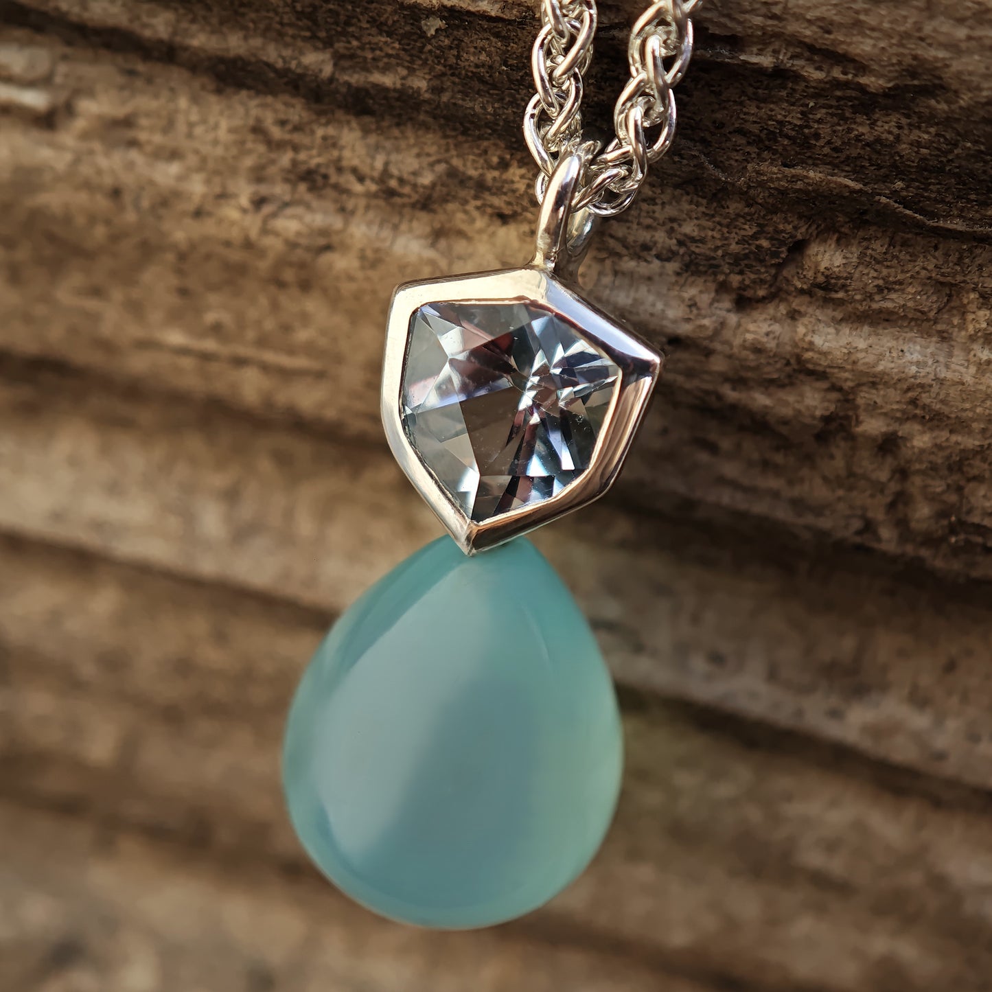 Halsschmuck :flavia: | Blaues Edelstein-Duo aus Topas und Chalcedon