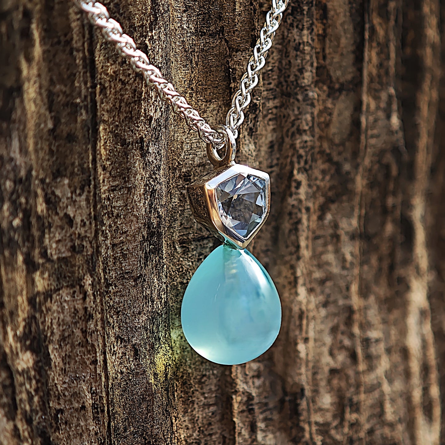 Halsschmuck :flavia: | Blaues Edelstein-Duo aus Topas und Chalcedon