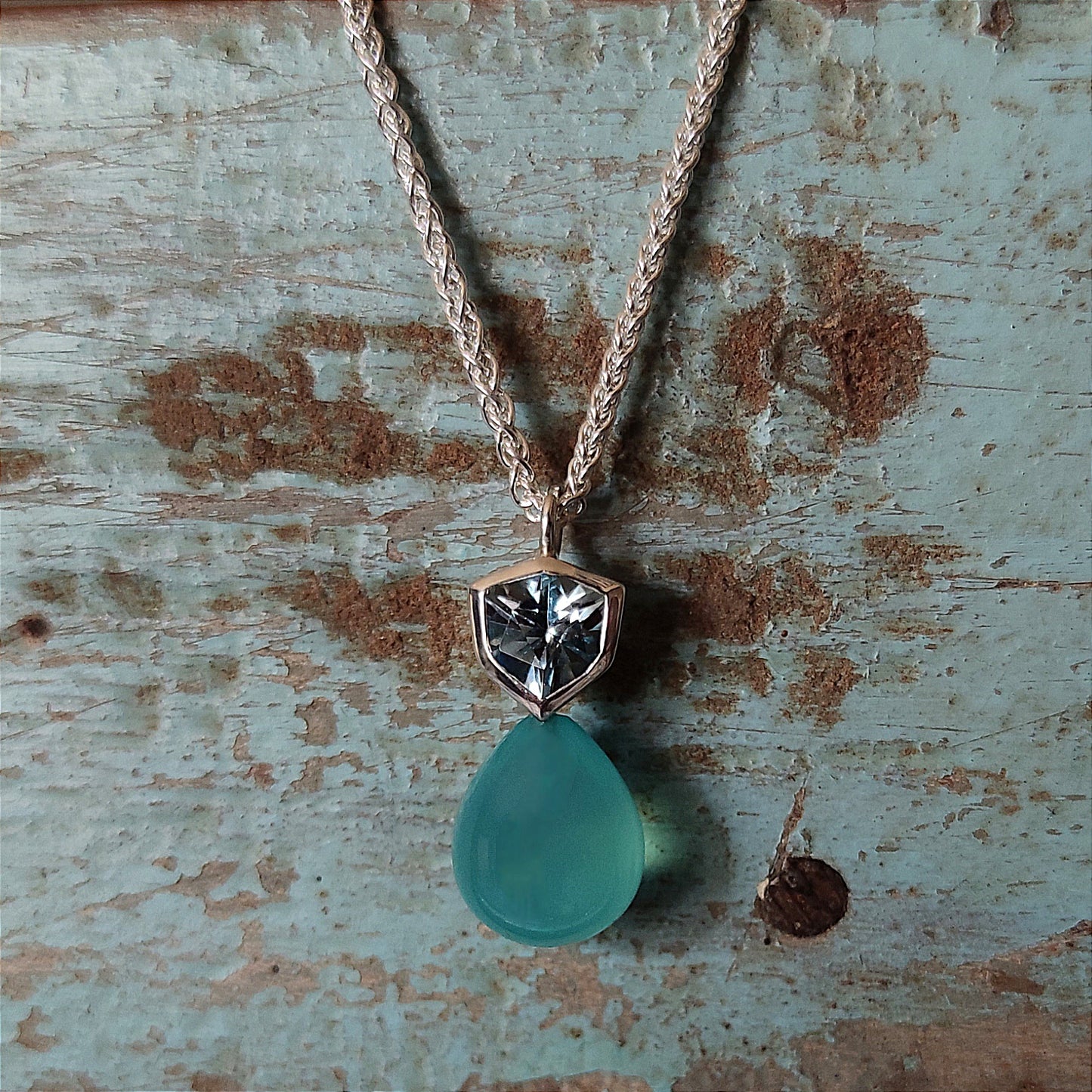 Halsschmuck :flavia: | Blaues Edelstein-Duo aus Topas und Chalcedon