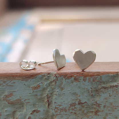 Ohrschmuck :hearts: | Herzform aus Silber mit rustikalem Facetten-Rand