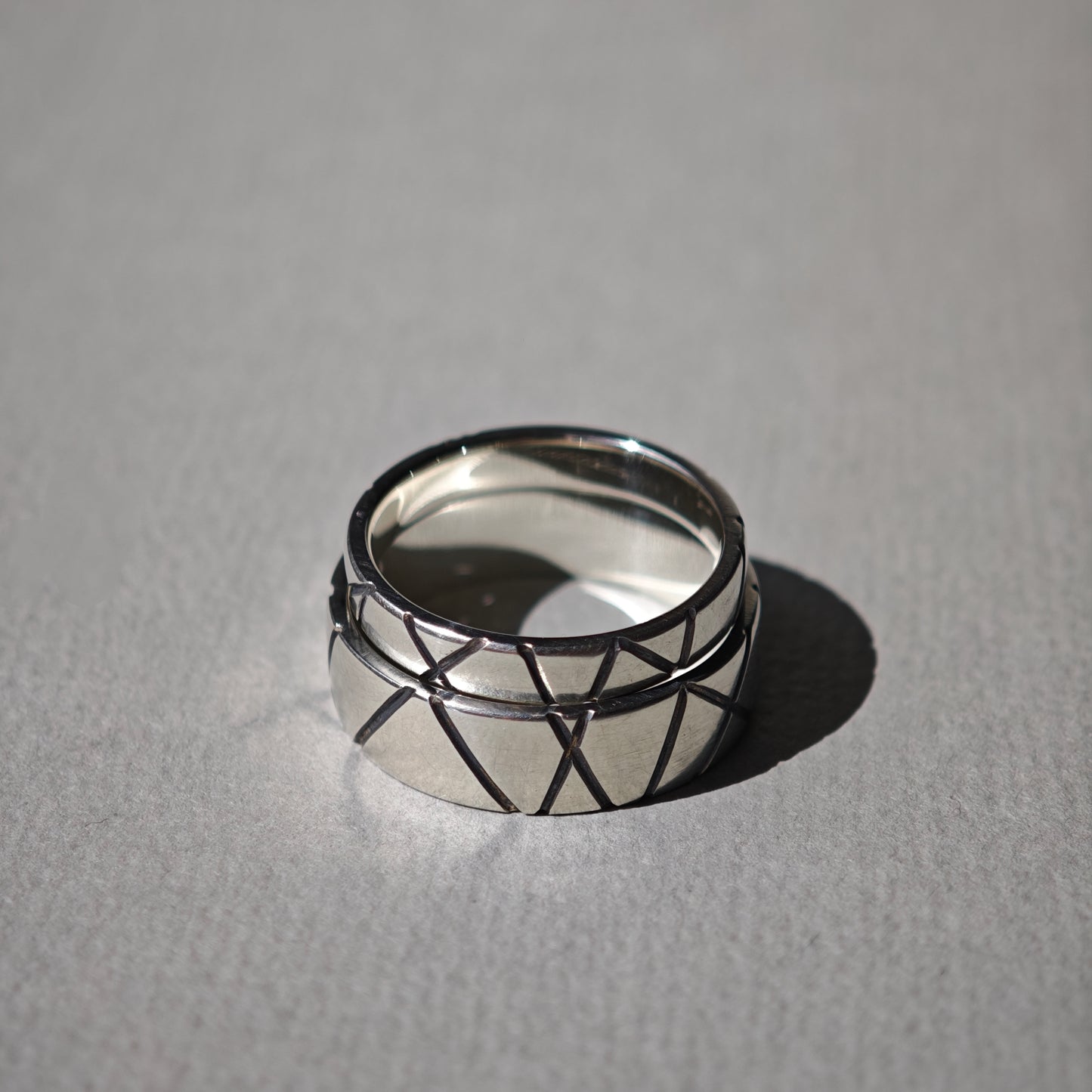 Partnerringe :linea: | Ring-Paar mit ineinanderlaufenden Linien