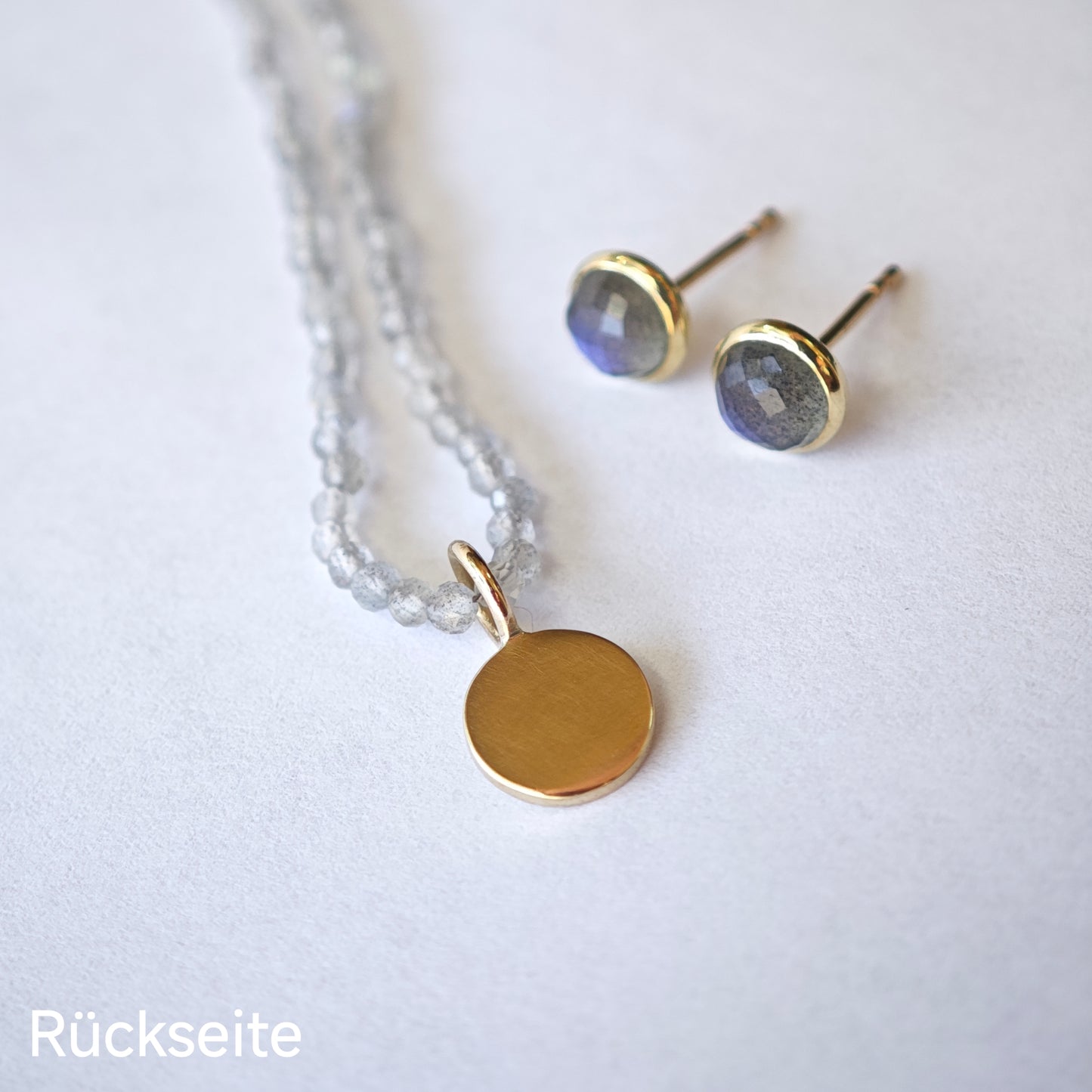 Halsschmuck :luna: | Unikat aus Gold an funkelnder Natursteinkette