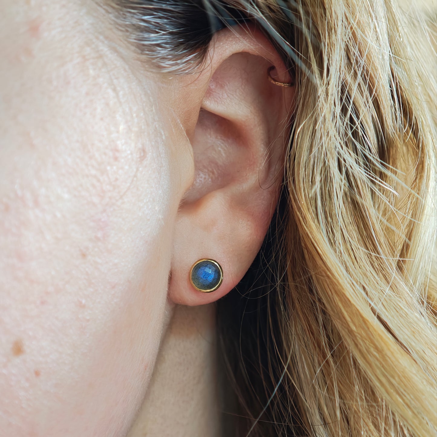 Ohrschmuck :luna: | Tiefgründiges Farbspiel in poliertem Gelbgold
