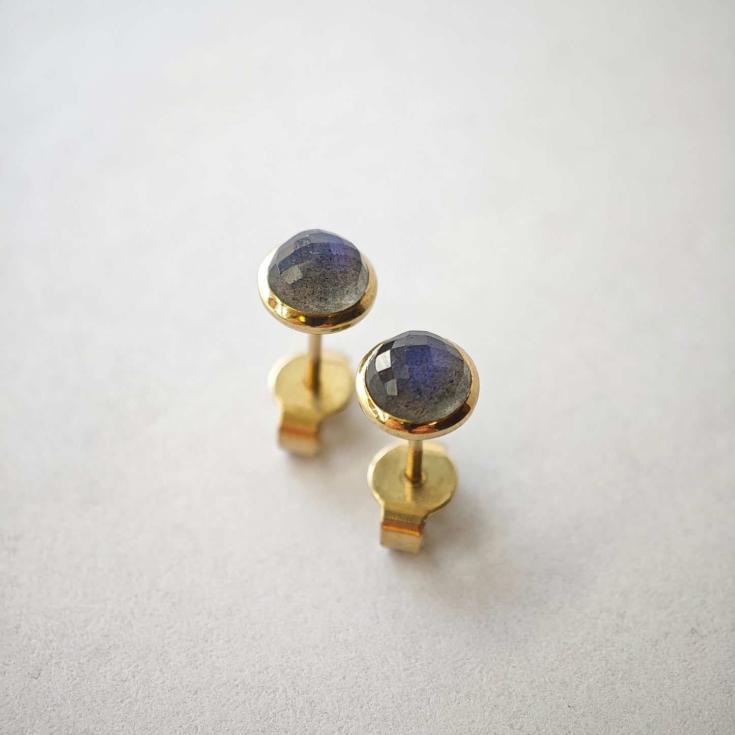 Ohrschmuck :luna: | Tiefgründiges Farbspiel in poliertem Gelbgold