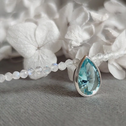 Halsschmuck :reflections: | Kunstvolle Harmonie aus Edelsteinen in Silber