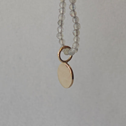 Halsschmuck :luna: | Unikat aus Gold an funkelnder Natursteinkette