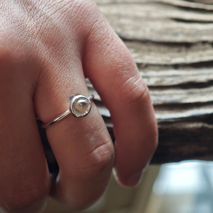 Ring :punto: | Organisches Feinsilber-Fundstück als Ringkopf