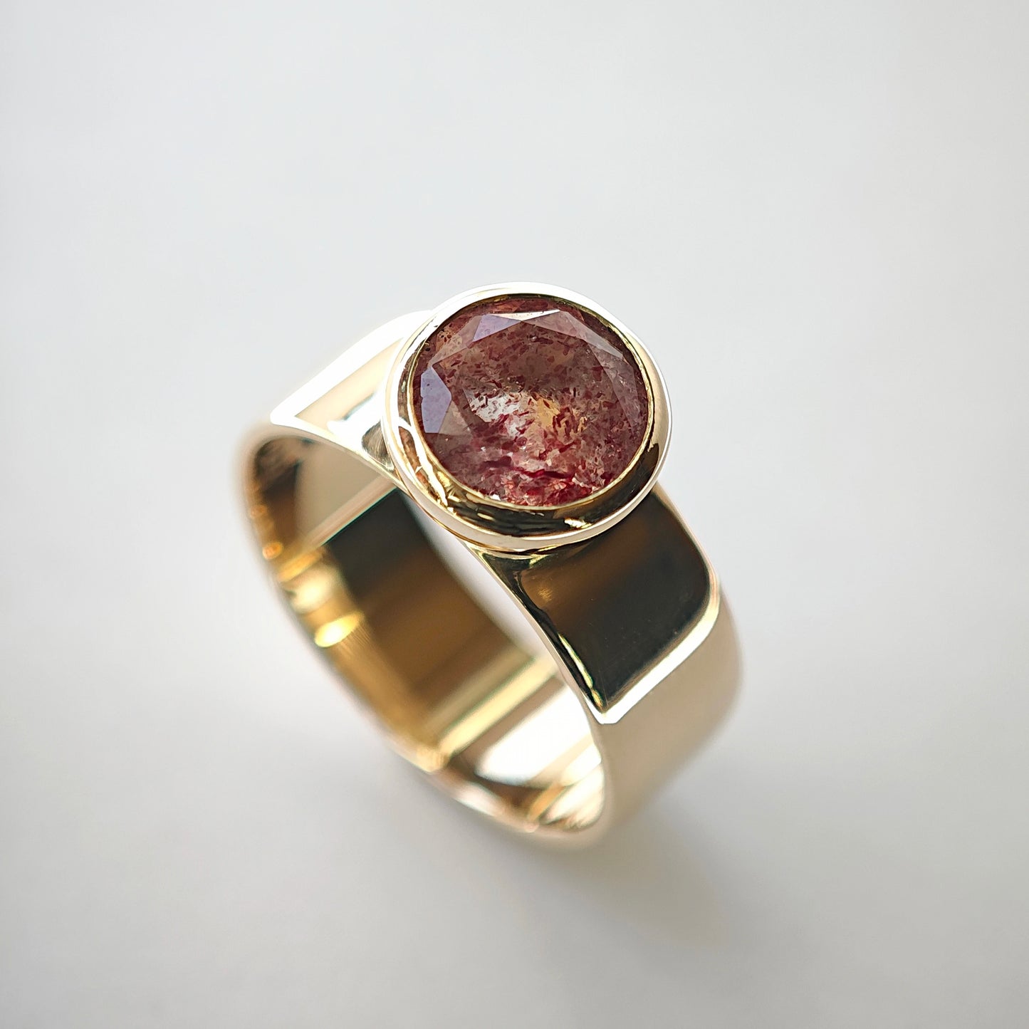 Ring :queen: | Feminines Statementpiece mit Erdbeerquarz
