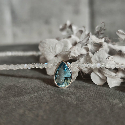 Halsschmuck :reflections: | Kunstvolle Harmonie aus Edelsteinen in Silber
