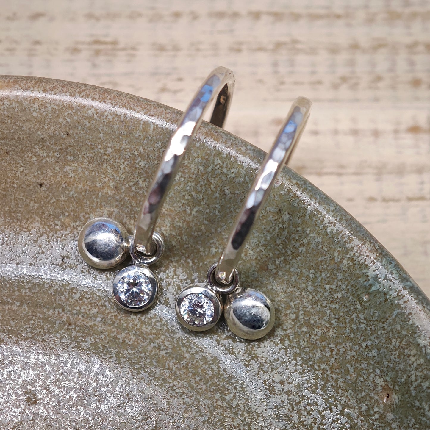 Ohrschmuck :vola: | Wandelbare Eleganz mit handgeschmiedeter Struktur