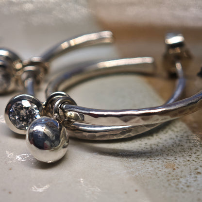 Ohrschmuck :vola: | Wandelbare Eleganz mit handgeschmiedeter Struktur